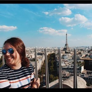 Meet your Posher, Olivia